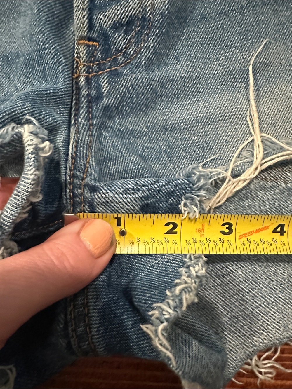 Levi's Premium 501 Original Distressed Cutoff Denim Shorts Light Wash Size 26 - Picture 5 of 9